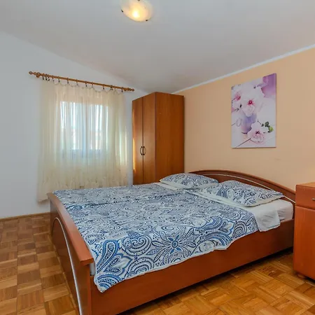 With Parking Space - 23111 Apartman