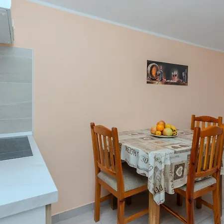 With Parking Space - 23111 Apartman