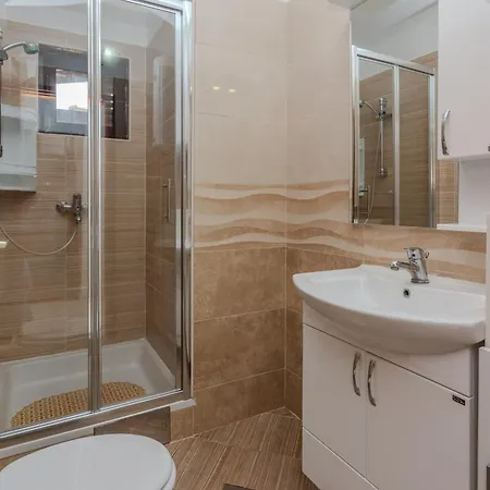 Apartman With Parking Space - 23111