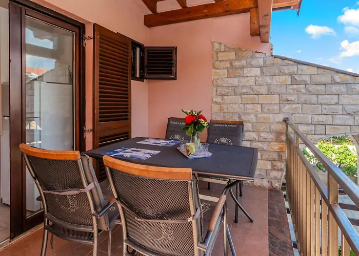 Appartamento With Parking Space - 23111 Vir